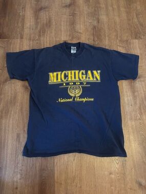 Fruit Of The Loom Michigan Wolverines 1997 National Champions Football Men’s XL
